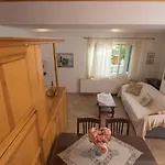 Filippa's Katoi Apartment Drymon
